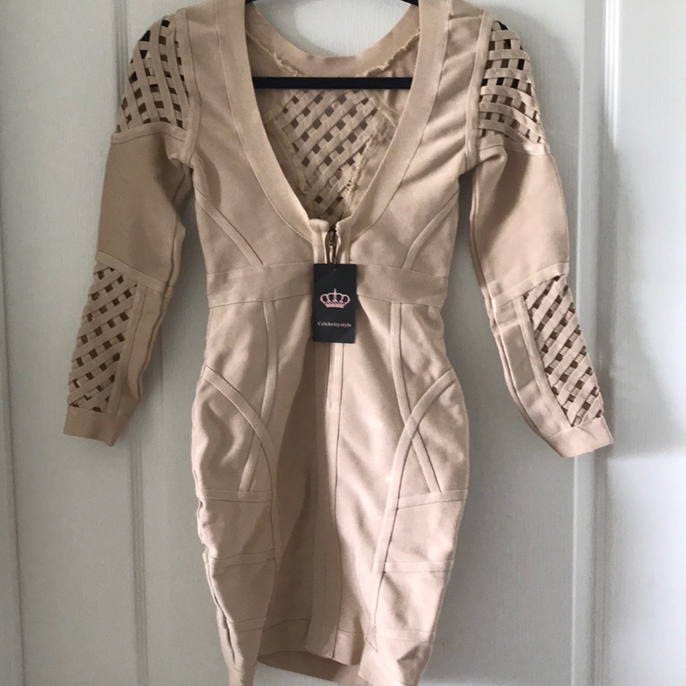 Dress - Picture 2 of 3